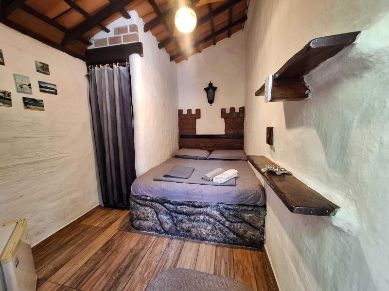 Ready Camp E Sua Tes Da Cachoeira image