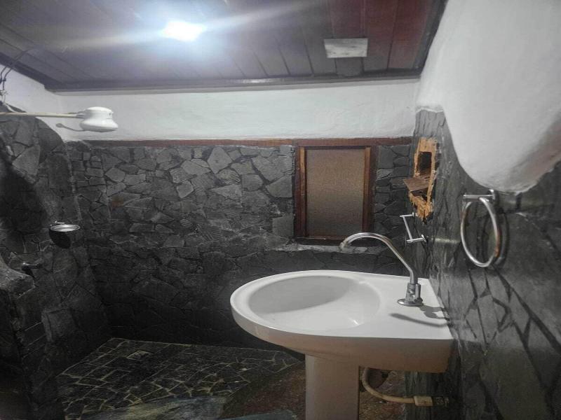 Ready Camp E Sua Tes Da Cachoeira image
