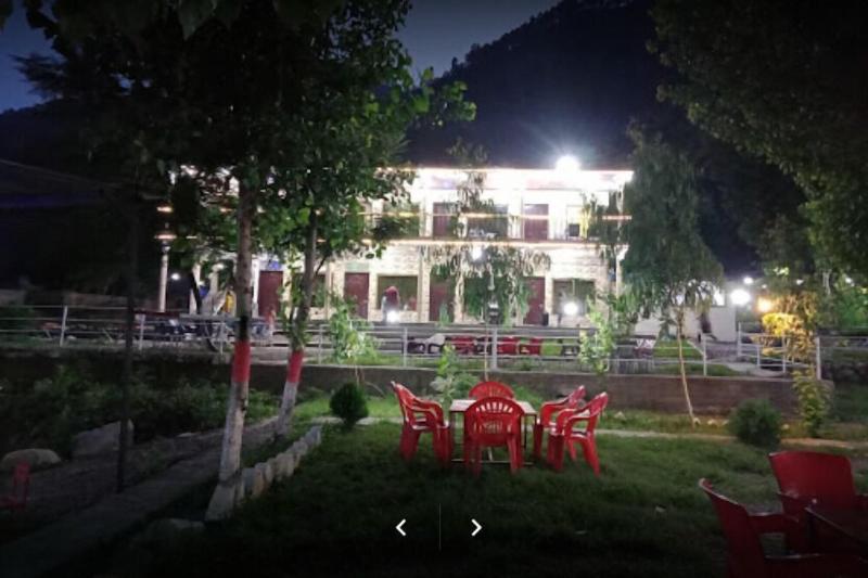 Pameer Continental Hotel And Restaurant