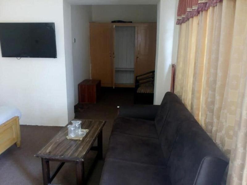 Lalazar Hotel image