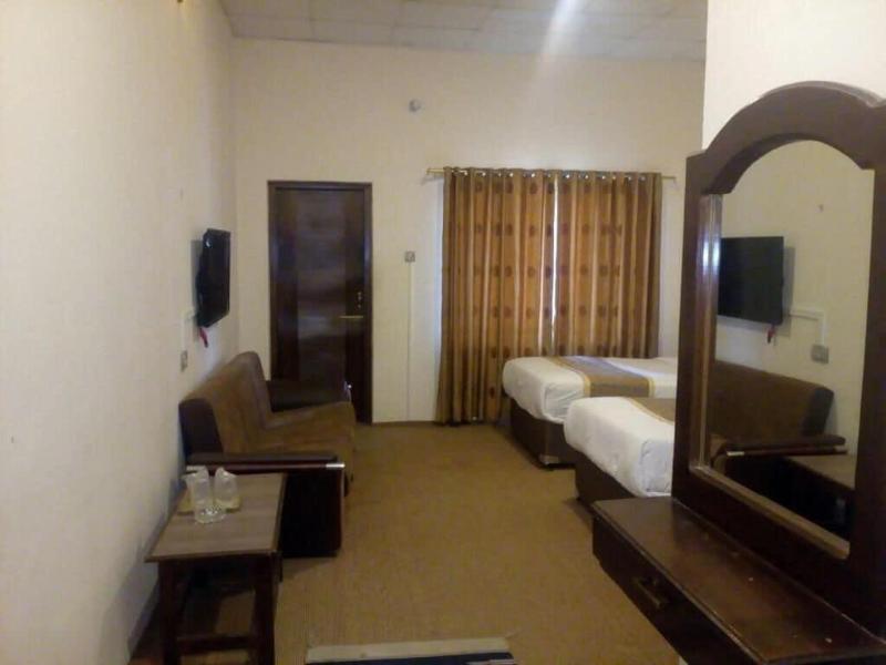Lalazar Hotel image