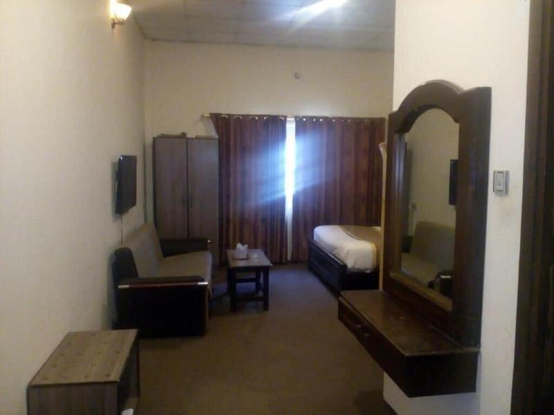 Lalazar Hotel image