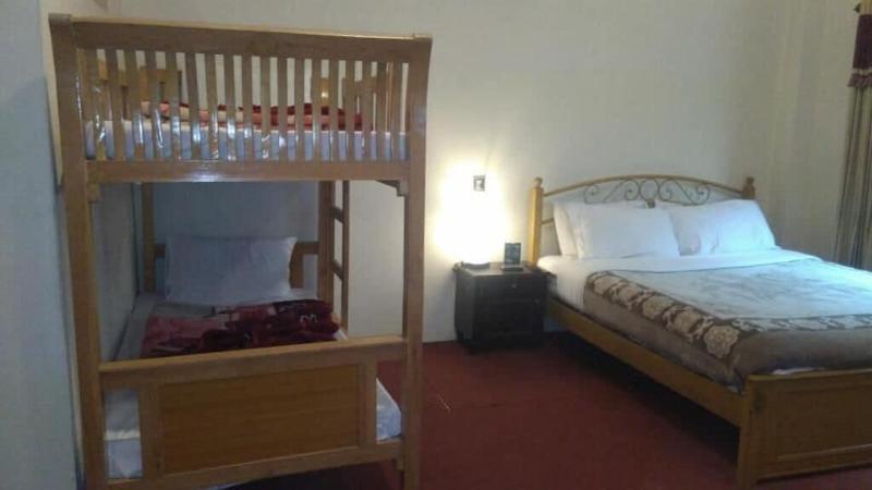Lalazar Hotel image