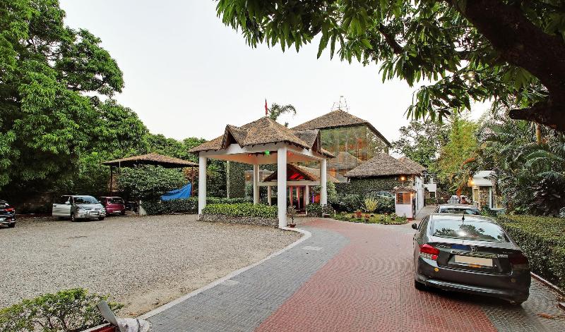Wood Castle Spa Resort