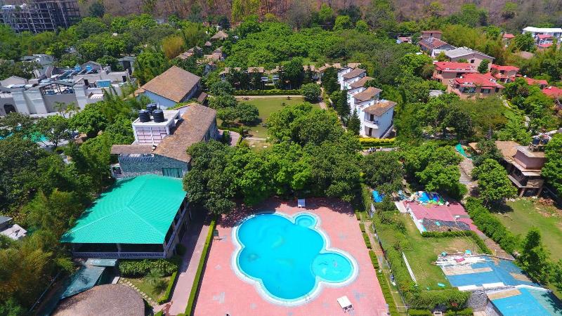Wood Castle Spa Resort