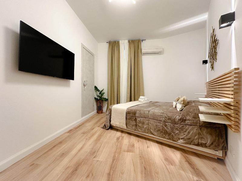 Colosseum Luxury Guesthouse image