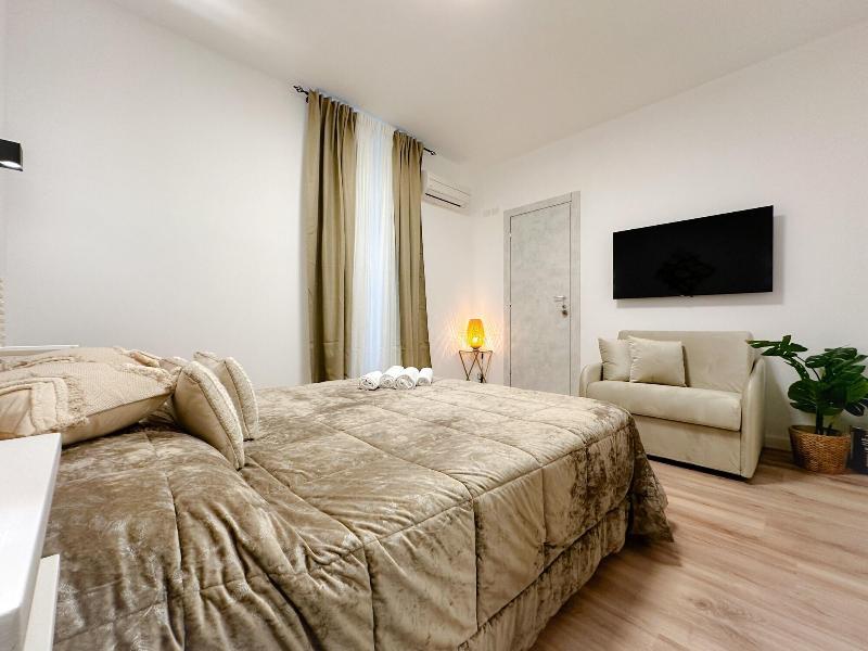 Colosseum Luxury Guesthouse image