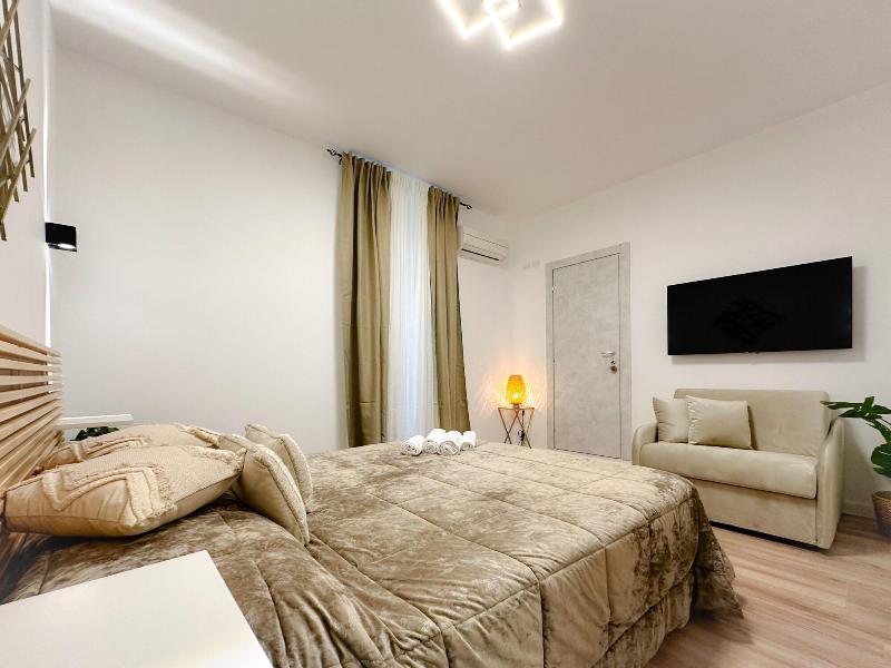 Colosseum Luxury Guesthouse image