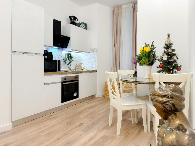 Colosseum Luxury Guesthouse image