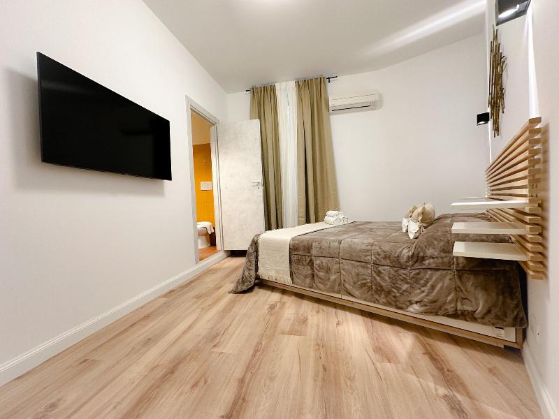 Colosseum Luxury Guesthouse image