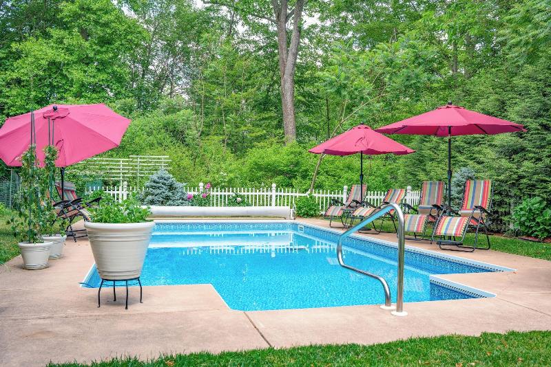 Cherry Valley Manor image