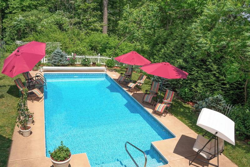 Cherry Valley Manor image