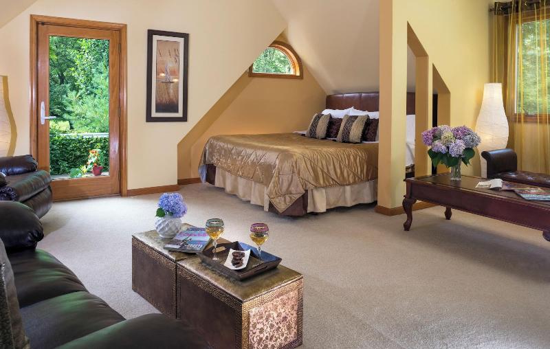 Cherry Valley Manor image