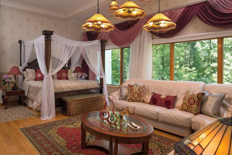 Cherry Valley Manor image