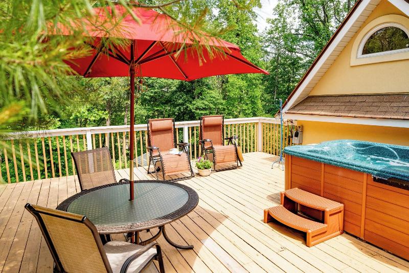 Cherry Valley Manor image