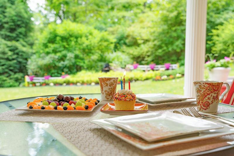 Cherry Valley Manor image