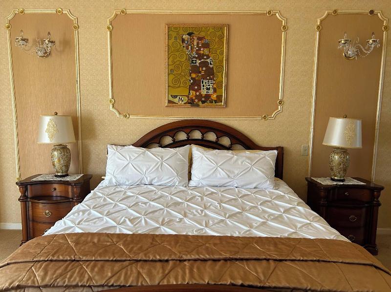 Cherry Valley Manor image