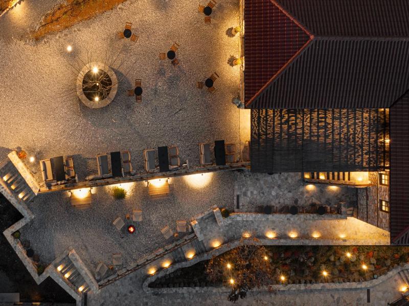 Unedo All Seasons Hotel image