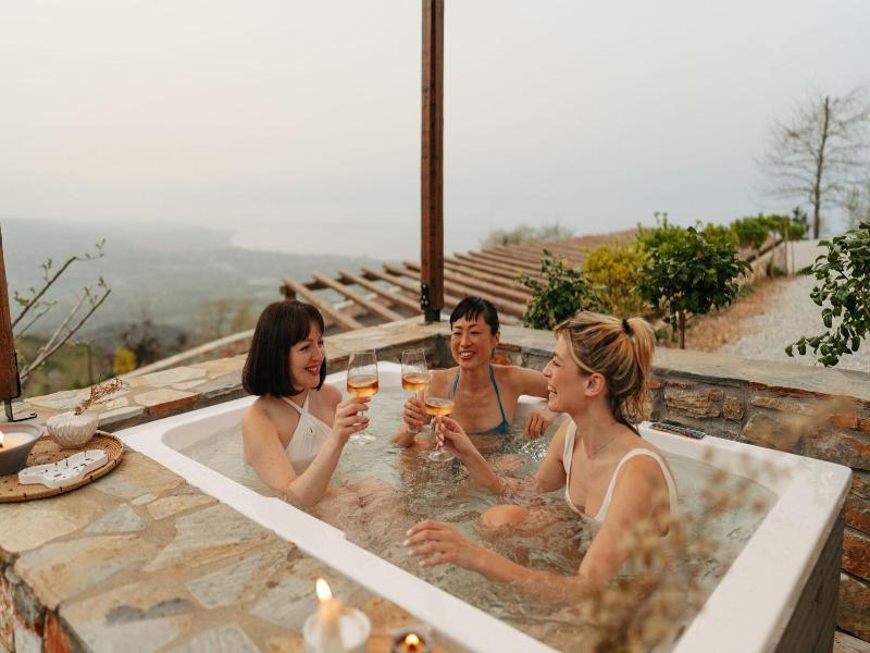 Unedo All Seasons Hotel image