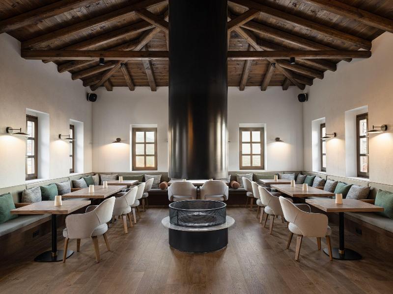 Unedo All Seasons Hotel image