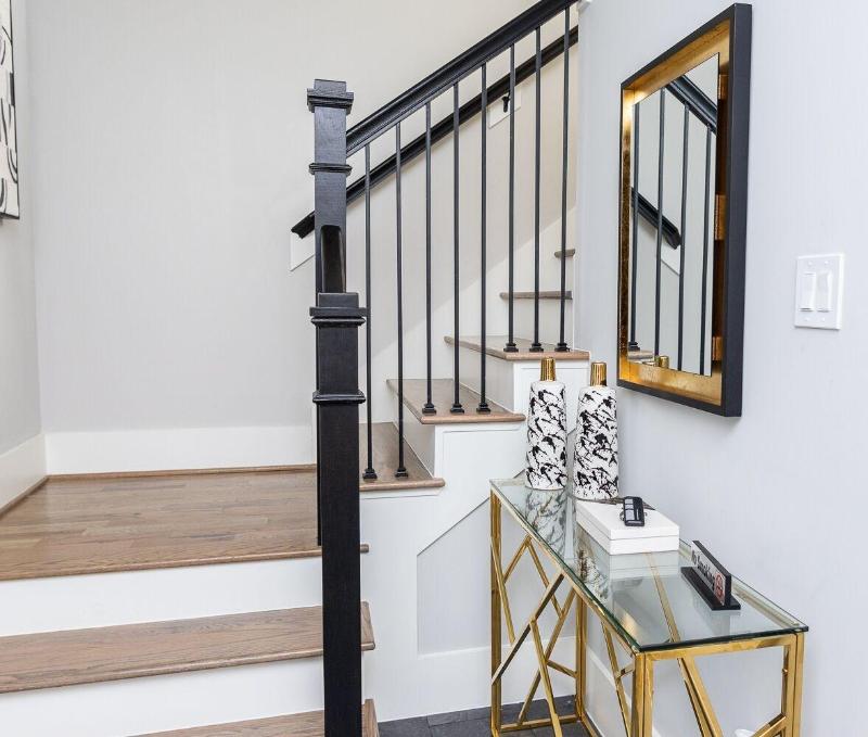 Stylish Luxury Downtown Home image