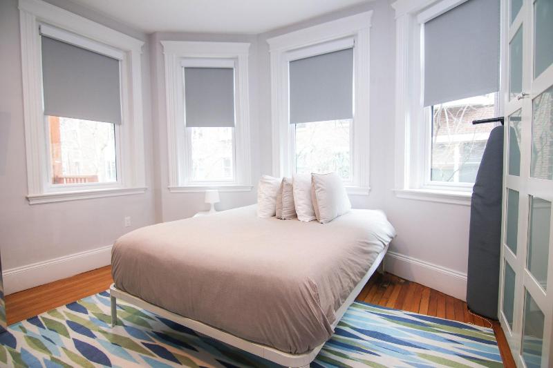 Maverick Suites At 89 Marion image