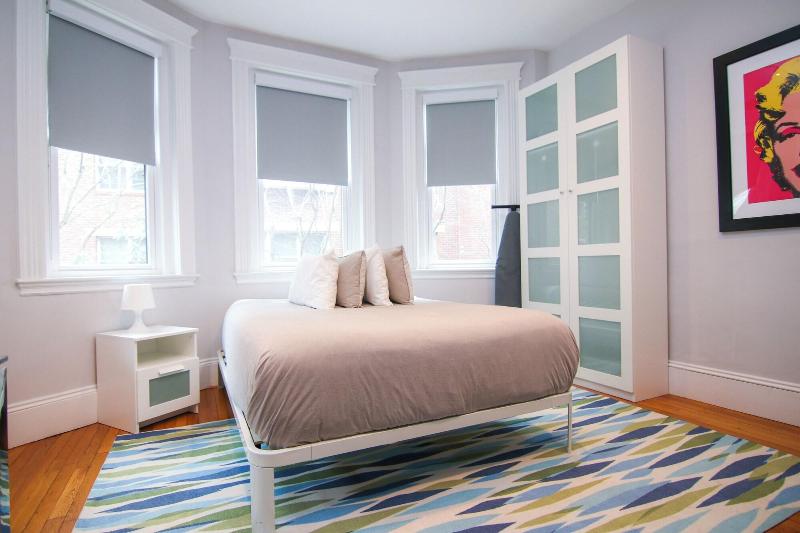 Maverick Suites At 89 Marion image