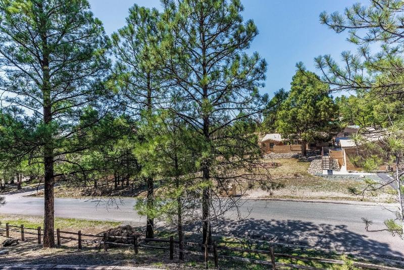 Pinon Park image