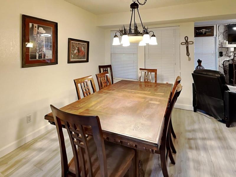 Pinon Park image
