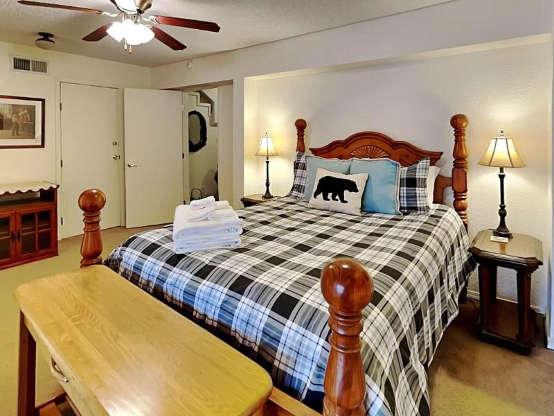 Pinon Park image