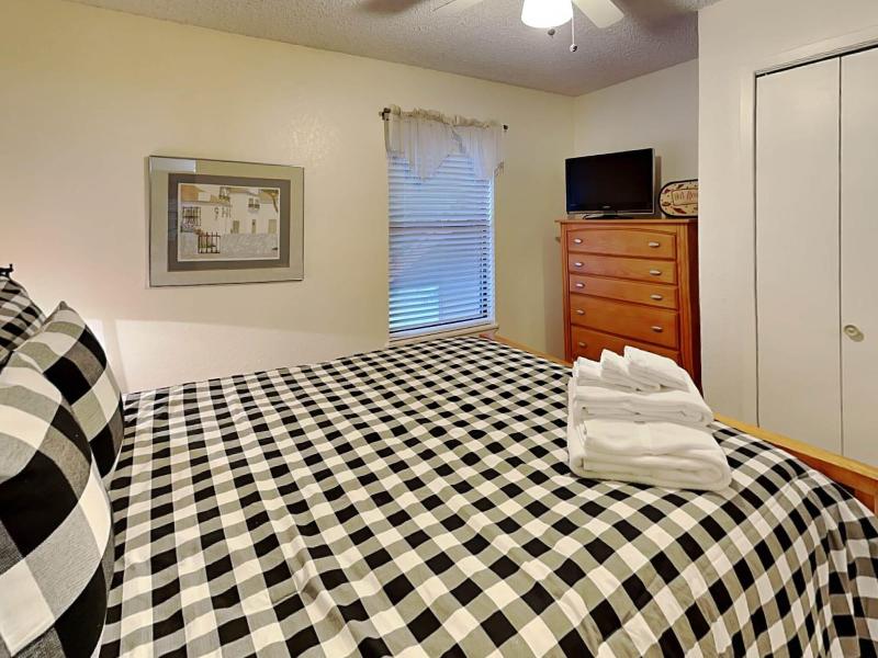 Pinon Park image
