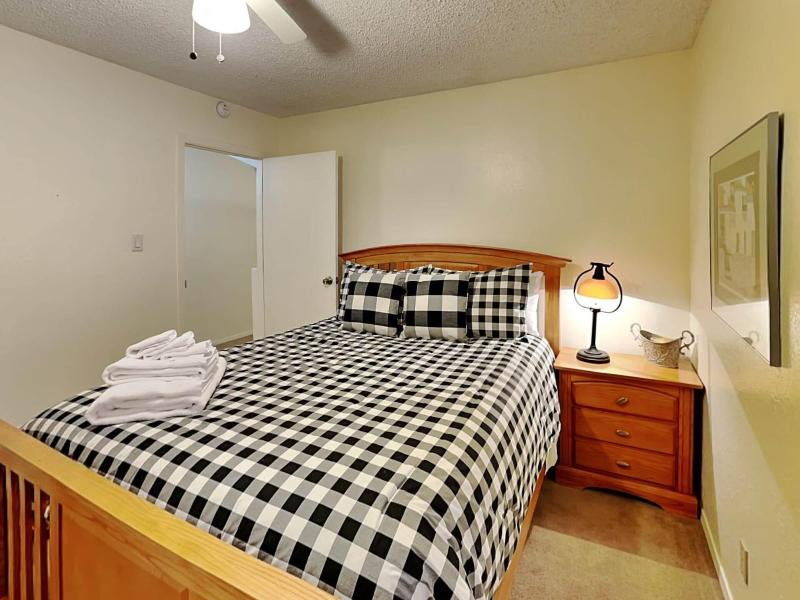 Pinon Park image