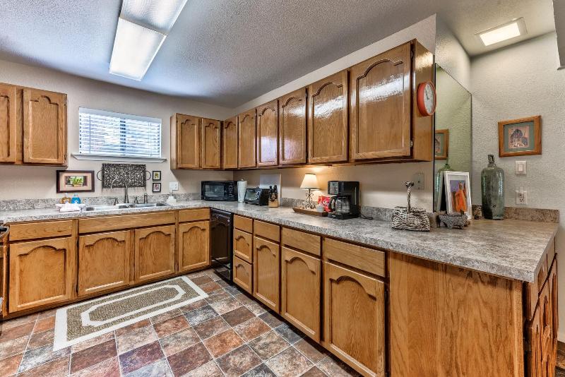 Pinon Park image