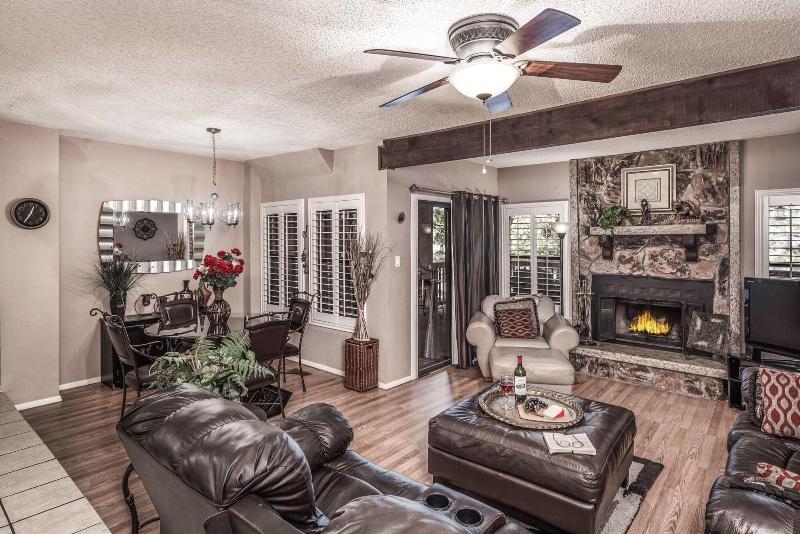 Pinon Park image