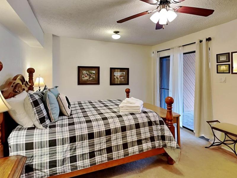Pinon Park image