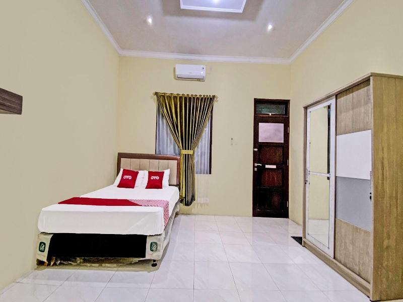92244 Mariko S House, Kupang