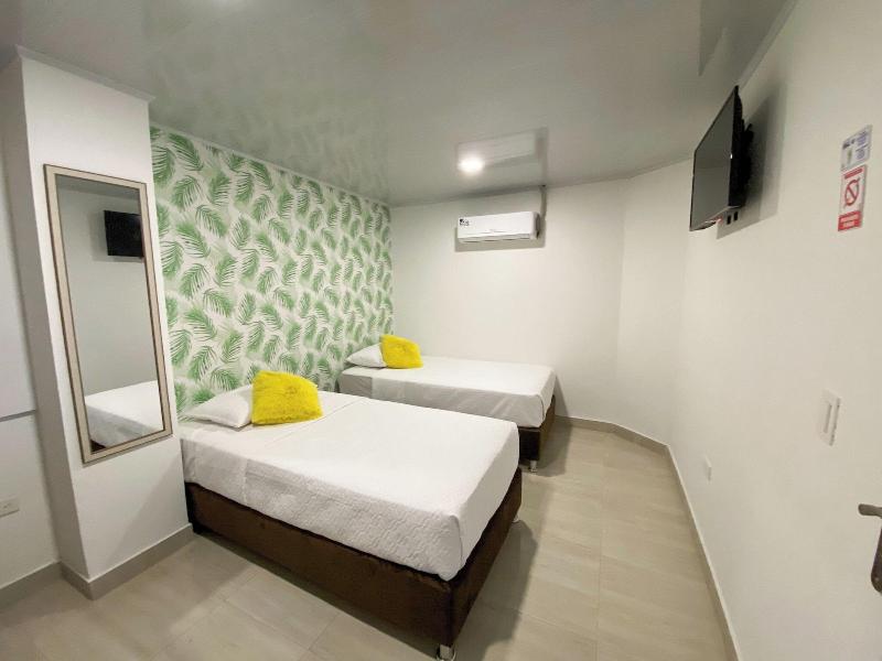 Oceana Hotel image
