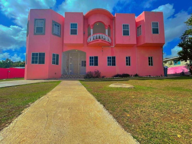 A Taste Of Jamaica Lavern Place image