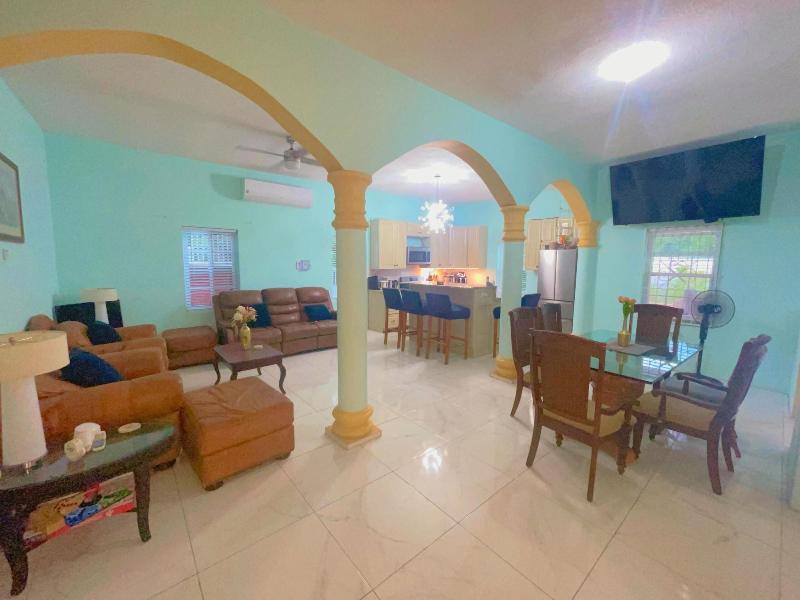 A Taste Of Jamaica Lavern Place image