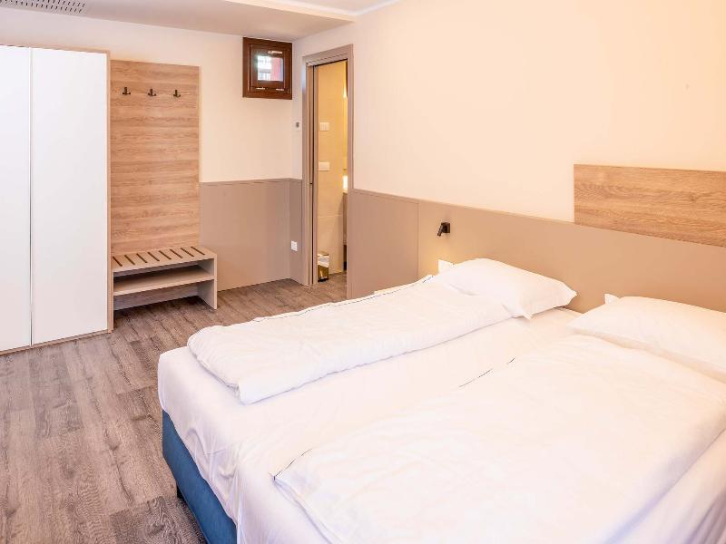 Sport Hotel Olimpo image