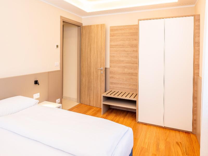 Sport Hotel Olimpo image