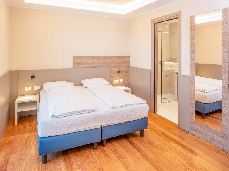Sport Hotel Olimpo image