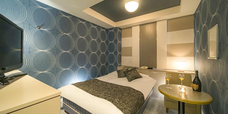 Qt Hotel Adults Only image