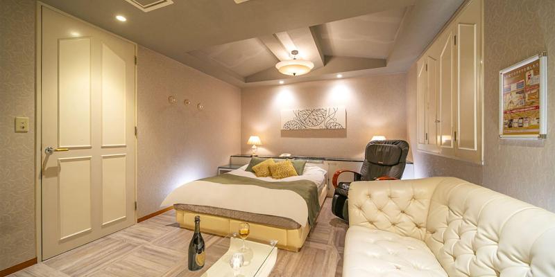 Qt Hotel Adults Only image