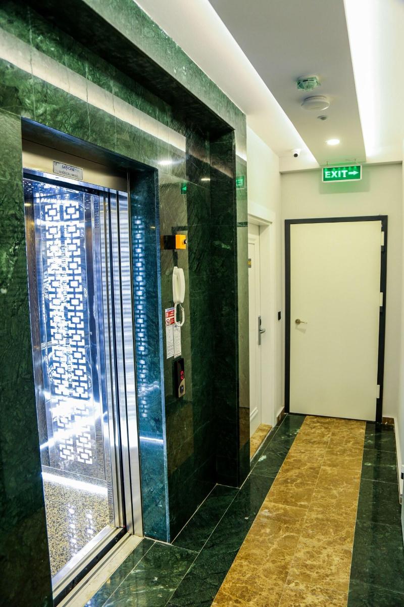 White Golden Suite Hotel image