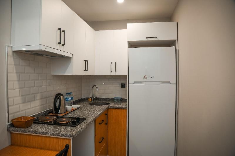 White Golden Suite Hotel image