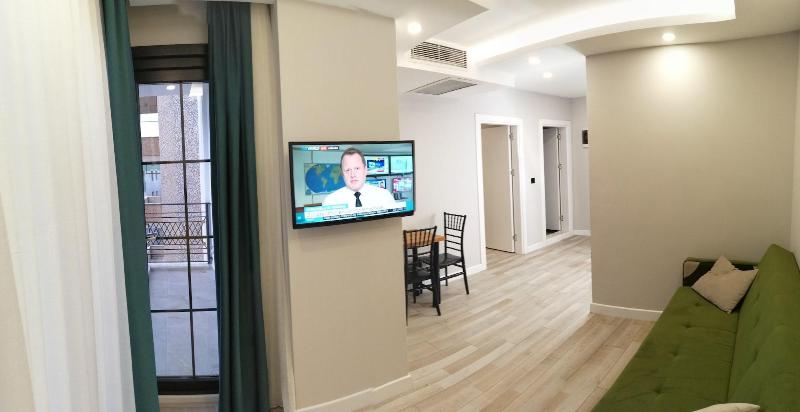 White Golden Suite Hotel image