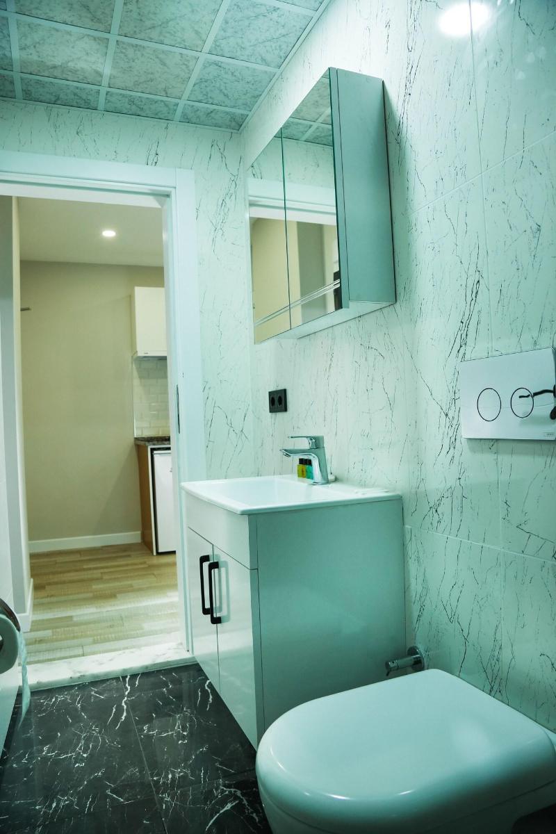 White Golden Suite Hotel image
