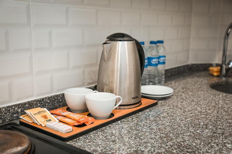 White Golden Suite Hotel image