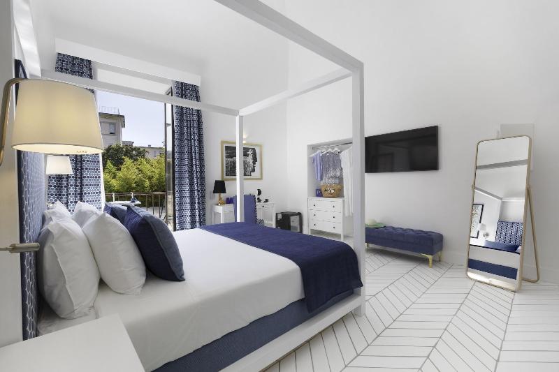 Iommella Luxury Rooms - Image 9